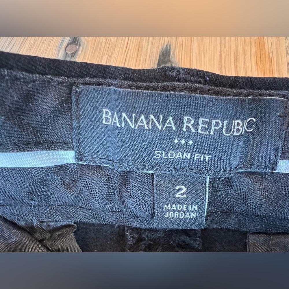 Banana Republic Women's Black Cropped Pants - Picture 4 of 5